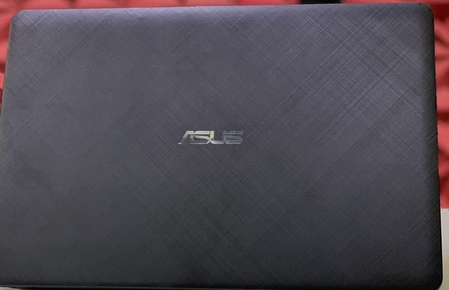 لپ‌تاپ استوک بخریم یا نو؟