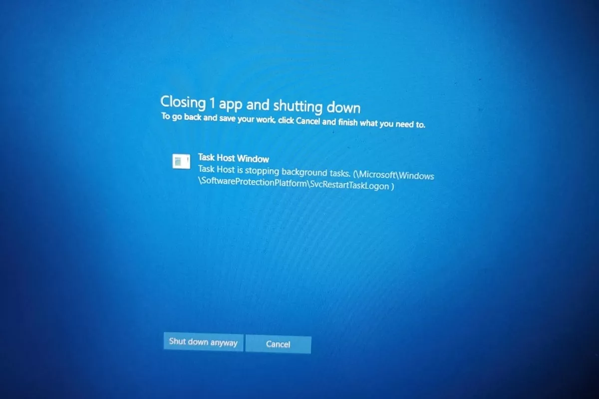 رفع قطعی مشکل Task Host Window در Shutdown ویندوز